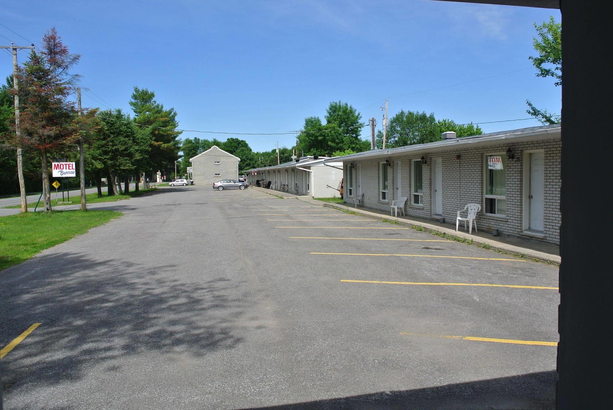Motel Bonsoir Joliette Ngoại thất bức ảnh